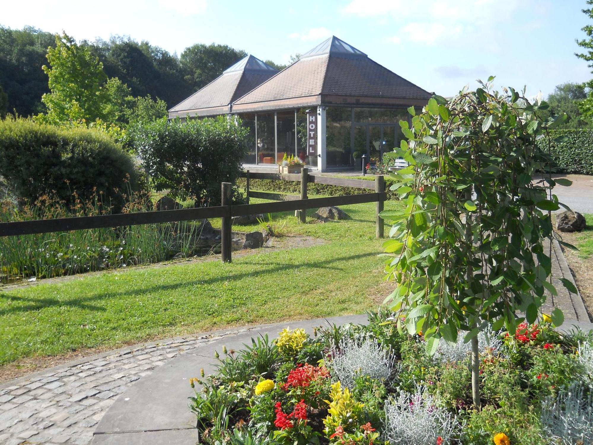 Le Relais De La Haute Sambre Лоб Экстерьер фото